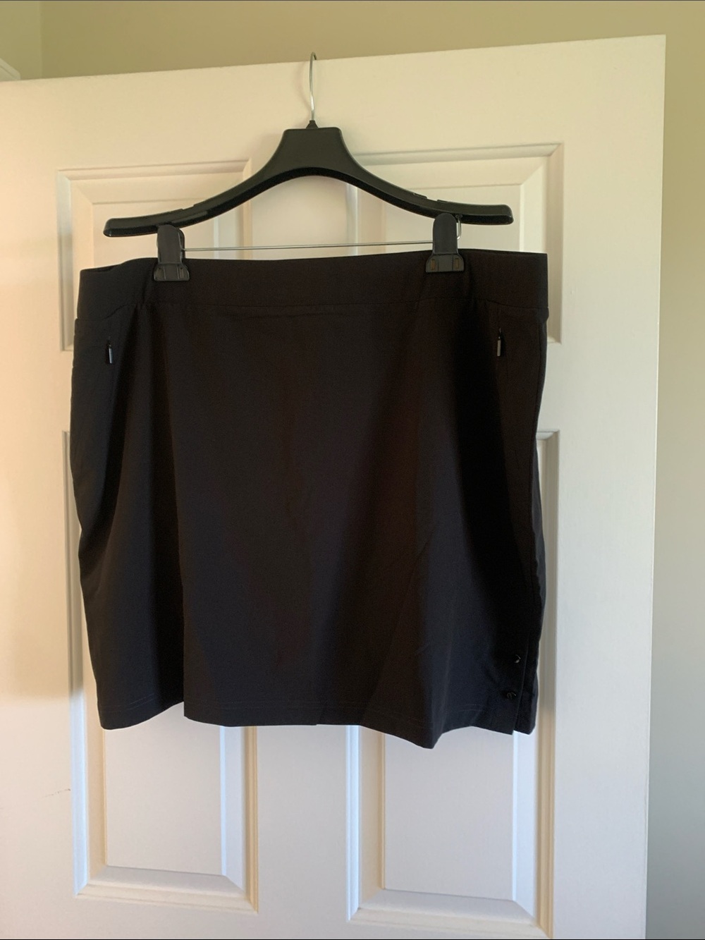 Brand new Chicos skort